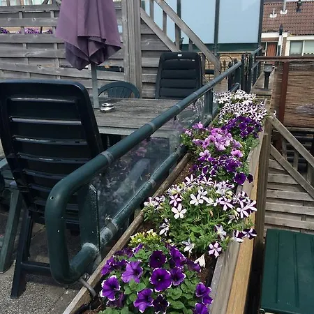 Apartment De Zeeheld Noordwijk