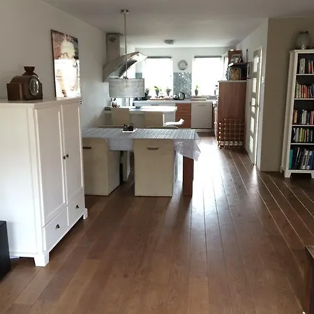 Apartment De Zeeheld Noordwijk